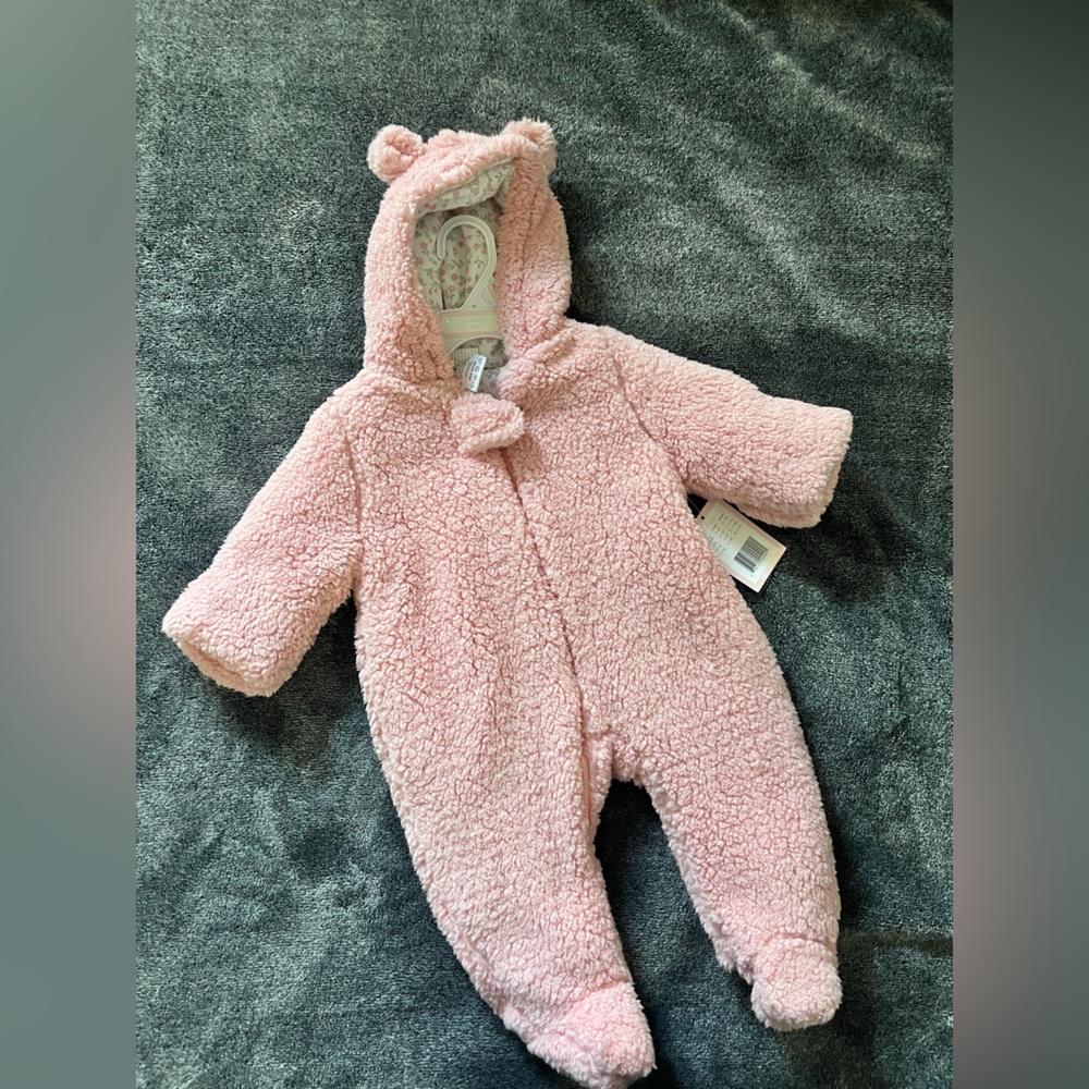 NWT baby girl winter suit 3-6M